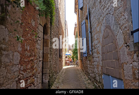 Die Bastide Monpazier ist einer der "Plus Beaux Dörfer de France" in Dordogne Region Europa Stockfoto