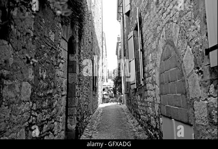 Die Bastide Monpazier ist einer der "Plus Beaux Dörfer de France" in Dordogne Region Europa Stockfoto