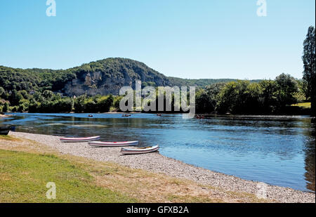 Kanufahren auf dem Fluss Dordogne Süd-West Frankreich Midi-Pyrenees Stockfoto