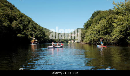 Kanufahren auf dem Fluss Dordogne Süd-West Frankreich Midi-Pyrenees Stockfoto