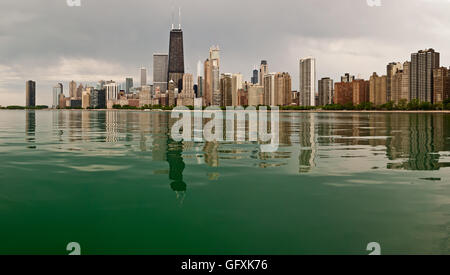 Skyline von Chicago. Chicago Lakefront im Morgenlicht. Panorama-Blick. Stockfoto