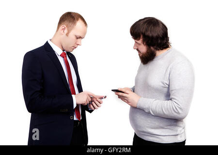 Zwei Geschäftsmänner stehend isolierten auf weißen Hintergrund Stockfoto