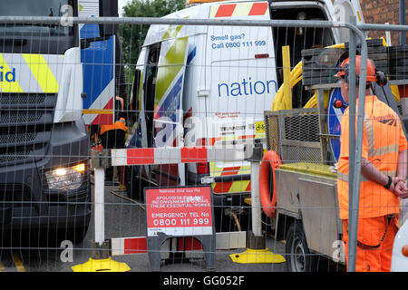 Netz-Schiene sind am Unfallort ein Brückeneinsturz in Grove Road Barrow auf steigen die Bahnlinie ist derzeit geschlossen, Dienste unterbrechen Stockfoto