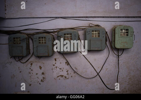 Amritsar, Punjab, Indien. 12. Mai 2013. Image Datei - Strom-Messgerät-Boxen in einem Gebäude von Amritsar, Indien. © Jordi Boixareu/ZUMA Draht/Alamy Live-Nachrichten Stockfoto