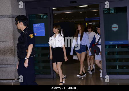 Seoul, Korea. 2. August 2016. Lee MinHo, kommen zweimal und BTS zurück nach Korea nach KCON 2016 LA in Seoul, Korea am 2. August 2016 durchgeführt. (China und Korea Rechte heraus) © TopPhoto/Alamy Live-Nachrichten Stockfoto