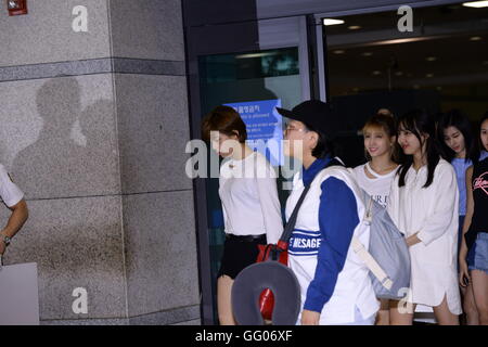 Seoul, Korea. 2. August 2016. Lee MinHo, kommen zweimal und BTS zurück nach Korea nach KCON 2016 LA in Seoul, Korea am 2. August 2016 durchgeführt. (China und Korea Rechte heraus) © TopPhoto/Alamy Live-Nachrichten Stockfoto