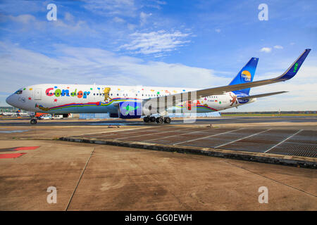 Frankfurt am Main 4. Juli 2012: Boeing 767 von Condor Frankfurt Flughafen. Stockfoto