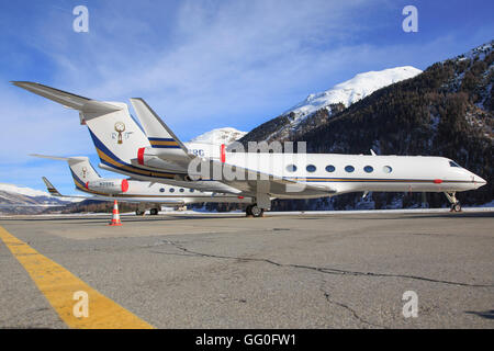 Zwei Gulfstream am Engadin Airport in Samedan/Schweiz 03.01.2016 Stockfoto