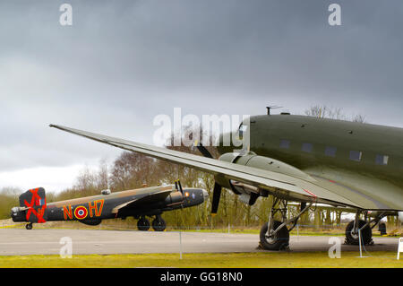 Douglas Dakota IV, KN353 im Elvington Air Museum Yorkshire, Stockfoto