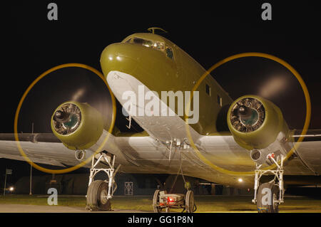 Douglas Dakota IV, KN353 im Elvington Air Museum Yorkshire, Stockfoto