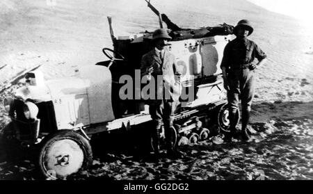 Der schwarze Kreuzfahrt. Colomb Bechar (28. Oktober 1924), Le Cap (1. August 1925). Überquerung der Afrika organisiert von Andre Citroen (8 Halbkettenfahrzeuge) 1924-1925 Afrika Stockfoto