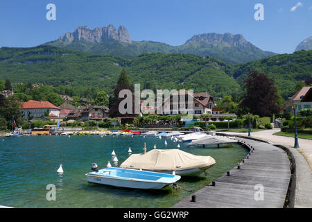 Boote in Talloires am See Annecy-Haute-Savoie in Frankreich Stockfoto