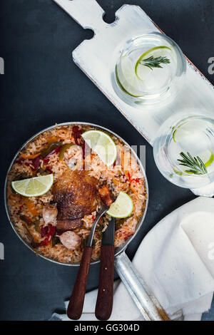 Huhn, Reis und Gemüse Pfanne, einen Topf Mahlzeiten, Ansicht von oben Stockfoto