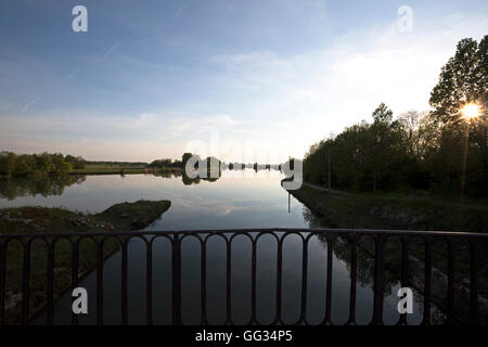 Burgund-Kanal, Saint-Jean-de-Losne, Frankreich Stockfoto