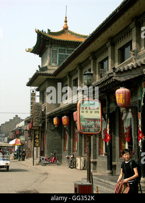 Ming-Qing Straße im alten ummauerten Stadt Pingyao in Shanxi Provinz, China. Stockfoto