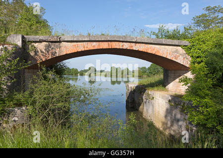 Brücke, Saint-Jean-de-Losne, Burgund-Kanal, Frankreich Stockfoto