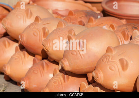 Sparschweine aus Lehm gemacht in Raquira, Cundinamarca gemacht Stockfoto