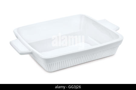 Weiße leere Keramik Auflaufform auf weiß Stockfoto