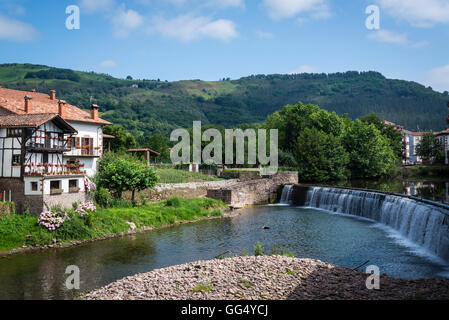 Malerisches Dorf mit Baztan, Navarra, Spanien Stockfoto