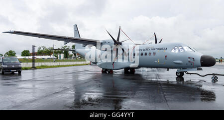 Twin-Turboprop Seefernaufklärer CASA C-295 Persuader. Portugiesische Luftwaffe. Stockfoto