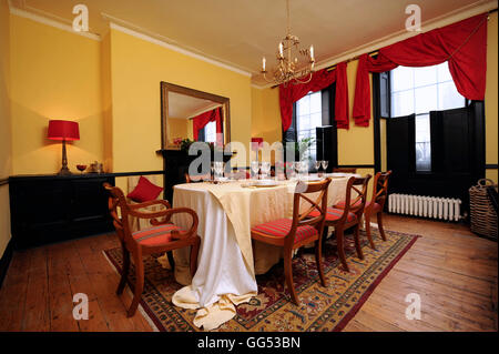 Ein Esszimmer in einem georgianischen Stadthaus UK Stockfoto