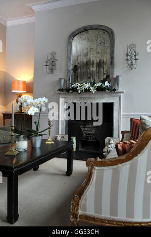 Ein Wohnzimmer in einem georgianischen Stadthaus UK Stockfoto