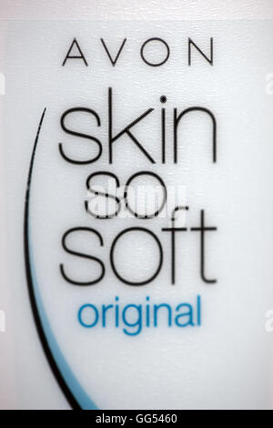 Avon Skin so Soft Stockfoto