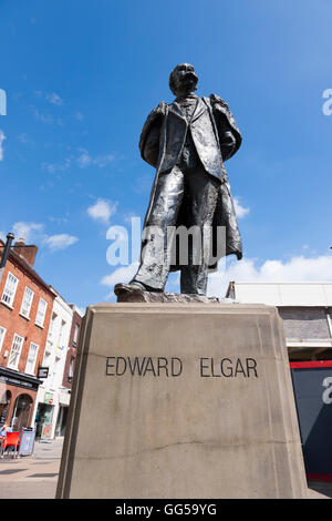 Sir Edward Elgar Statue in Worcester High Street. Worcester. Worcestershire. UK Stockfoto