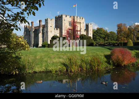 Hever Castle und Gärten, Hever, Kent, England, Vereinigtes Königreich, Europa Stockfoto