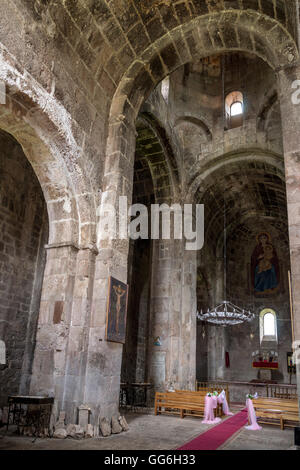 Innenraum der Surb Astvatsatsin Kirche am Kloster von Odzun in Armenien Stockfoto