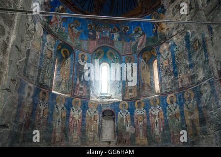 Fresken im Altar der Kirche Surp Astvatsatsin im Akhtala Kloster in Armenien Stockfoto