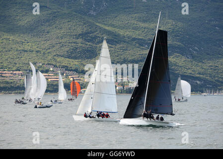 Regatta in Riva del Garda (Italien). Stockfoto