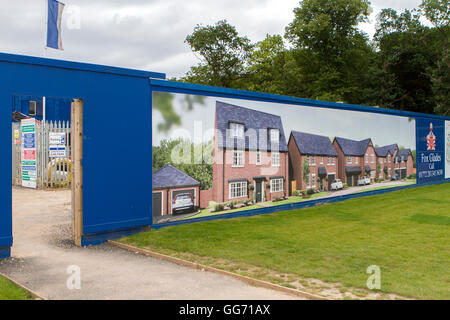 Persimmon Baustelle mit offenem Eingang, Illustration und Bilder von fertiggestellten Häusern, Buckshaw, Chorley, Lancashire, Großbritannien Stockfoto