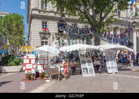 Straße Tout anzeigen in Avignon im Sommer Festival d ' Avignon Stockfoto