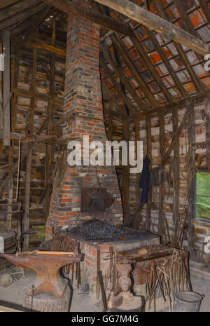 Eine mittelalterliche Schmiede an das Museum of East Anglian Life Stockfoto