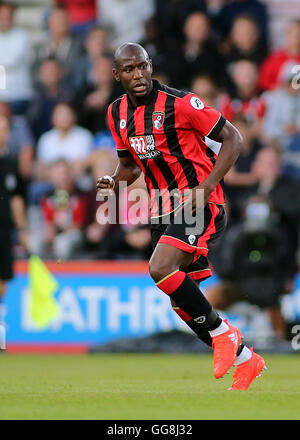 Vitalität-Stadion, Bournemouth, UK. 3. August 2016. Vorsaison Fußball Freundschaftsspiel. AFC Bournemouth gegen Valencia. Bournemouths Benik Afobe Credit: Action Plus Sport/Alamy Live News Stockfoto