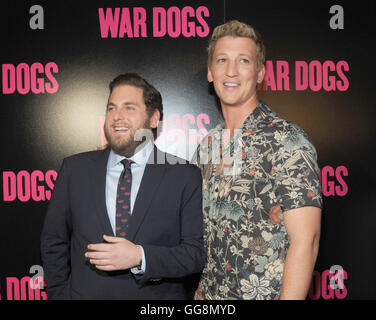 New York, USA. 3. August 2016. Schauspieler Jonah Hill (L) und Miles Teller besuchen Sie die "Hunde des Krieges" New Yorker Premiere am Metrograph Theatre am 3. August 2016 in New York City. Bildnachweis: MediaPunch Inc/Alamy Live-Nachrichten Stockfoto