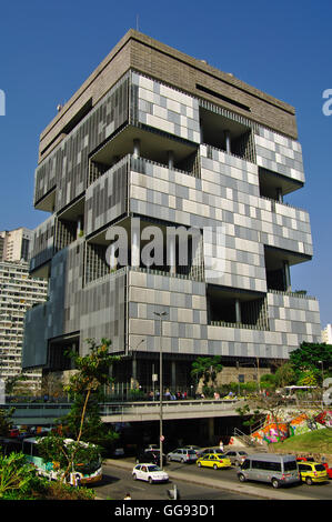 RIO DE JANEIRO, ca. AUGUST 2011 - Petrobras headquarter, ca. August 2011 in Rio De Janeiro. Roberto Gandolfi entwickelt die Pe Stockfoto