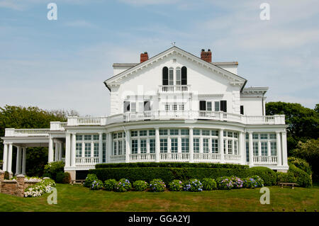 Herrenhaus auf Schafe Punkt Cove - Newport - Rhode Island Stockfoto