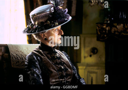 EINE ZAUBERHAFTE NANNY Nanny McPhee UK/USA/F 2005 Kirk Jones Großtante Adelaide (ANGELA LANSBURY) Regie: Kirk Jones aka. Eine zauberhafte Nanny Stockfoto