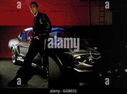 NUR NOCH 60 SEKUNDEN gegangen in sechzig Sekunden USA 2000 Dominic Sena Randall "Memphis" Raines (NICOLAS CAGE) und sein Auto. Regie: Dominic Sena aka. Gone in Sixty Seconds Stockfoto