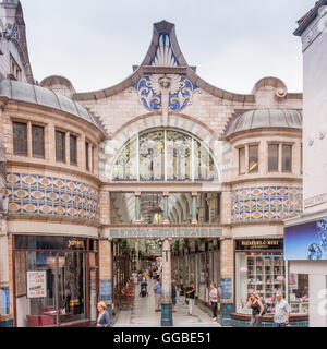 Die Royal Arcade in Norwich, Norfolk, England, Großbritannien, Großbritannien Stockfoto