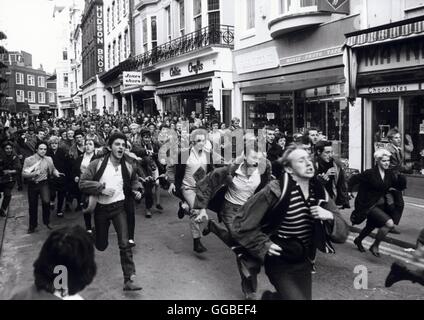 QUADROPHENIA UK 1979 Franc Roddam Szene: Jugendliche in den Straßen von London. Regie: Franc Roddam Stockfoto