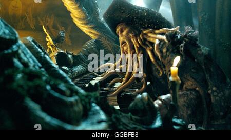 PIRATES OF THE CARIBBEAN - FLUCH DER KARIBIK 2 / Pirates of the Caribbean - Dead Man Brust USA 2006 / Gore Verbinski Davy Jones (BILL NIGHY) Regie: Gore Verbinski aka. Pirates of the Caribbean - Fluch der Karibik Stockfoto