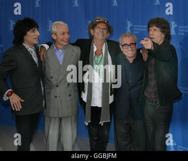 Scorseses Musikdokumentation Über Die Berühmte Rockband THE ROLLING STONES - Ron Wood, Charlie Watts, Keith Richards, Martin Scorsese, Mick Jagger, Berlinale 2008. Regie: Martin Scorsese Stockfoto