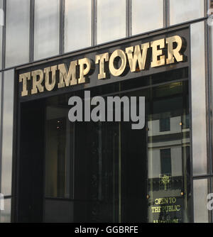 Eingang für Trump Tower in New York Stockfoto