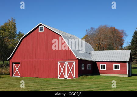 Geographie/Reisen, USA, Vermont, Peacham, Rote Scheune in der Nähe von Peacham, Additional-Rights - Clearance-Info - Not-Available Stockfoto