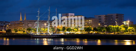 Der Dreimaster Belem wird am Kai E. Foy, in Bayonne (atlantischen Pyrenäen - Frankreich). Le Trois-Mâts Belem À Bayonne. Stockfoto