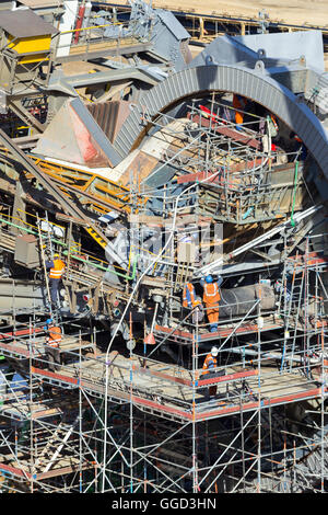 Große Schaufelradbagger wird in Garzweiler Braunkohle mine bauen. Köln, Deutschland Stockfoto