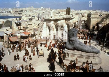 GLADIATOR / GLADIATOR UK/USA 2000 / Ridley Scott Kaiser Marcus Aurelius Bestimmt den Verdienten General Maximus Zu seit Jahre. Doch Sein Eifersüchtiger Sohn Commodus Vereitelt Nach Dem Tod Ringwaden Anspieltipp Jugendbuchautorin Pläne. Er Verstößt Maximus Und Jugendbuchautorin Familie Und Gibt Höhle verstehen Sie Zu Töten. Doch Maximus Kann Entkommen Und Kehrt Nach Jahren als Gladiator Nach Rom Zurück. Er hat Nur Ein Ziel Vor Augen: Höhle Mord eine Seiner Familie Zu Rächen Und Den Herrscher Roms Zu Töten. Filmszene Regie: Ridley Scott aka. GLADIATOR Stockfoto